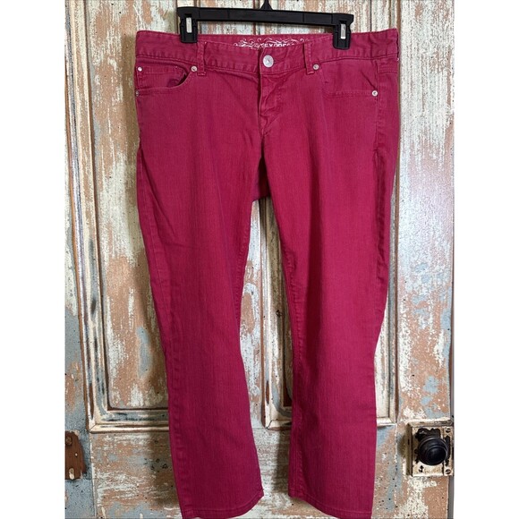 Express Jeans Womens Size 10 Raspberry/ Hot Pink Low Rise Straight Jeans - Picture 1 of 5